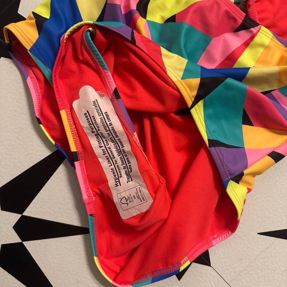 NWOT Geo Cut Out One Piece Swimsuit - Picture 8 of 8